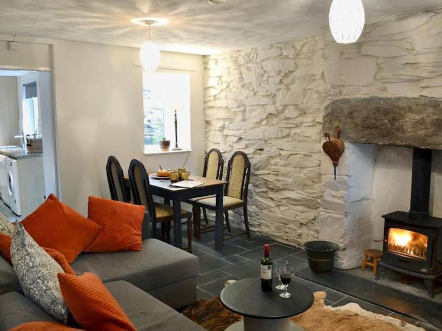 Cosy Terrace Cottage Built Into The Mountain Side. Blaenau Ffestiniog Ngoại thất bức ảnh
